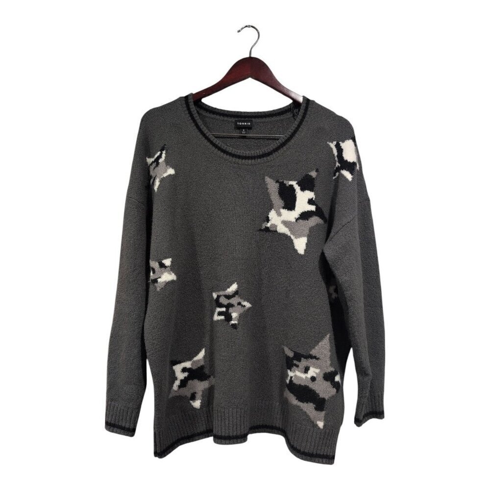 Torrid Womens Size 0/L/12 Grey Crew Neck Sweater Camo Star Long Sleeve Warm